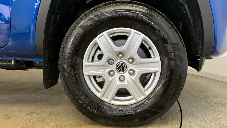 Volkswagen Amarok Diesel D/Cab Pick Up Life 2.0 TDI 205 4MOTION Auto